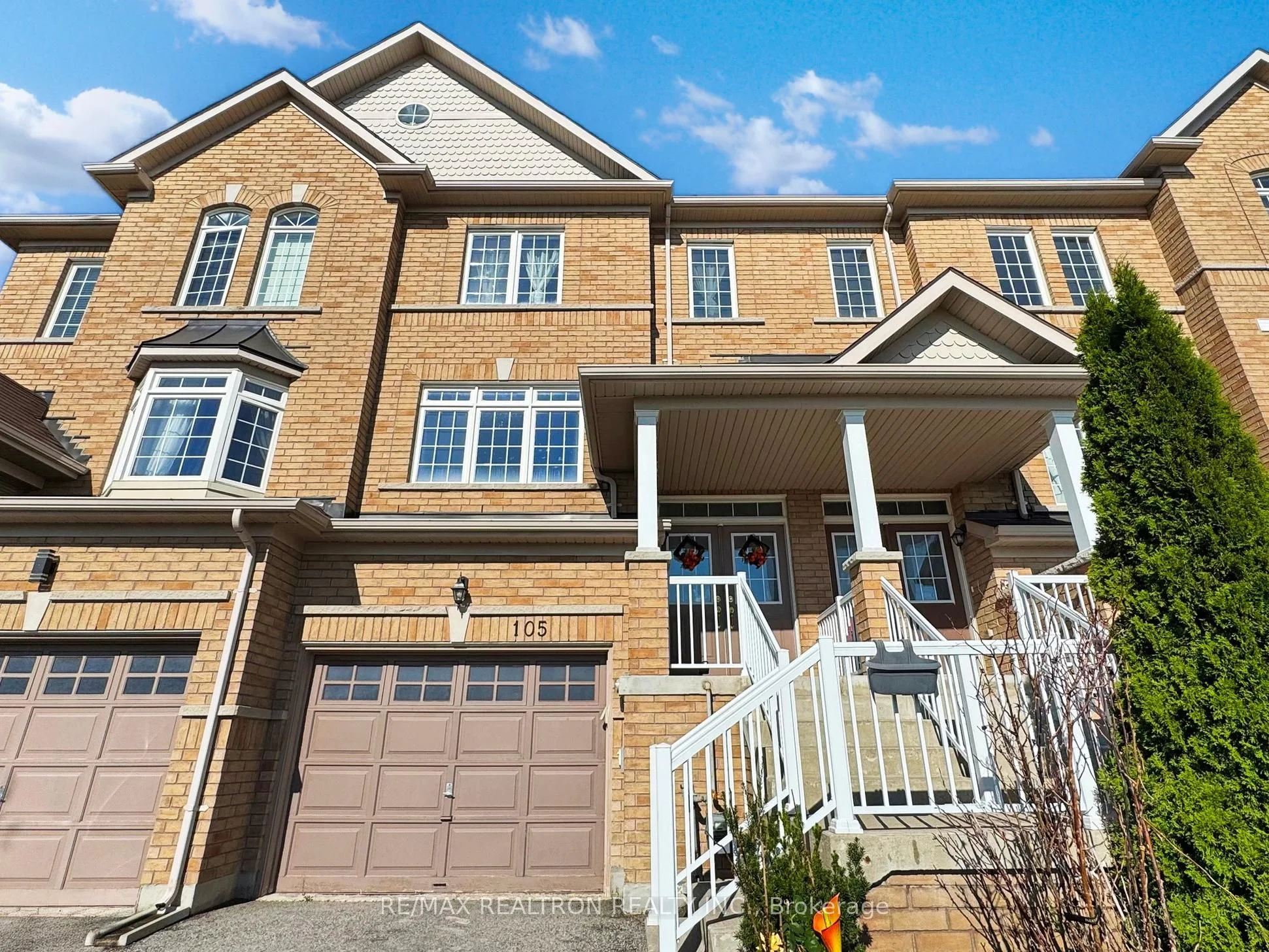 105 Matthewson Avenue, Bradford West Gwillimbury, ON L3Z 0N8