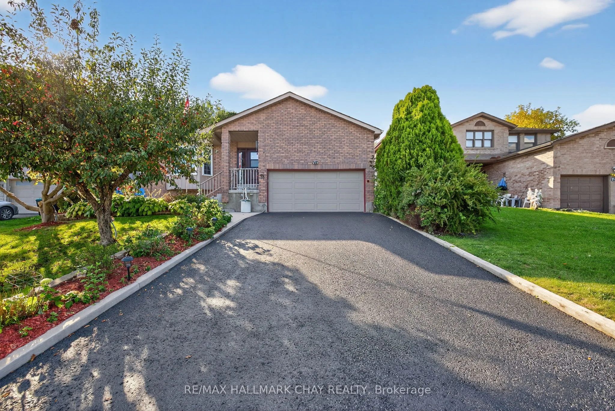 78 Collings Avenue, Bradford West Gwillimbury, ON L3Z 1S4
