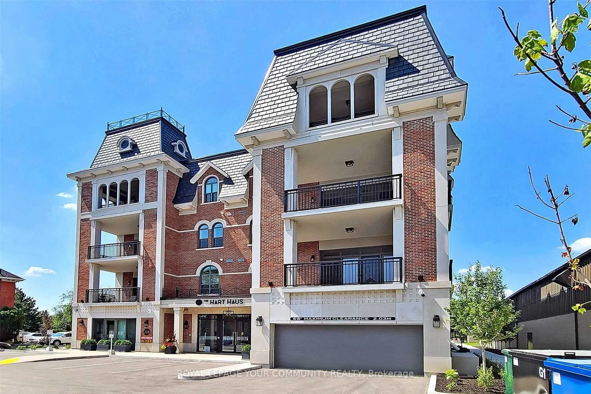 208 Main St Unionville Street #303, Markham, ON L3R 6G8