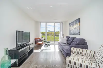 Condo Apartment in Markham
