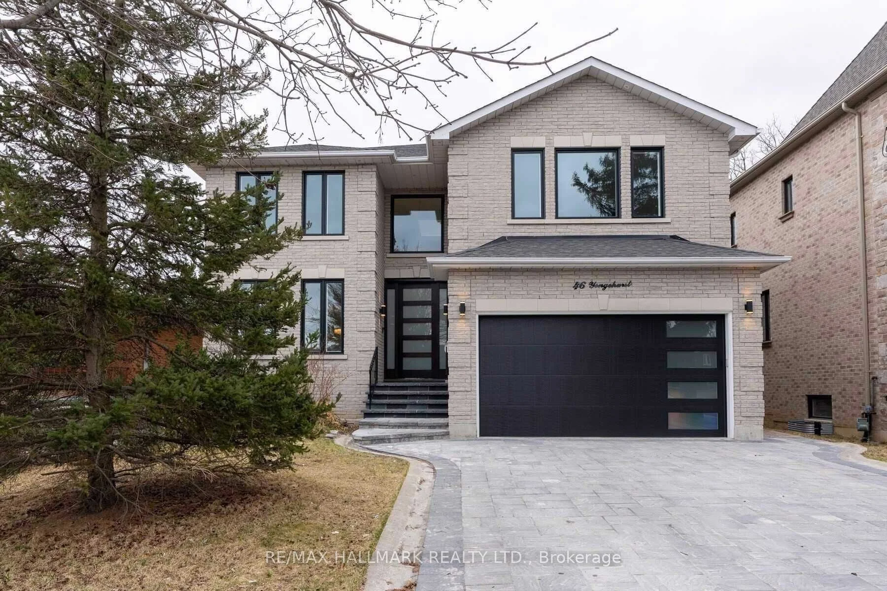46 Yongehurst Road, Richmond Hill, ON L4C 3T2