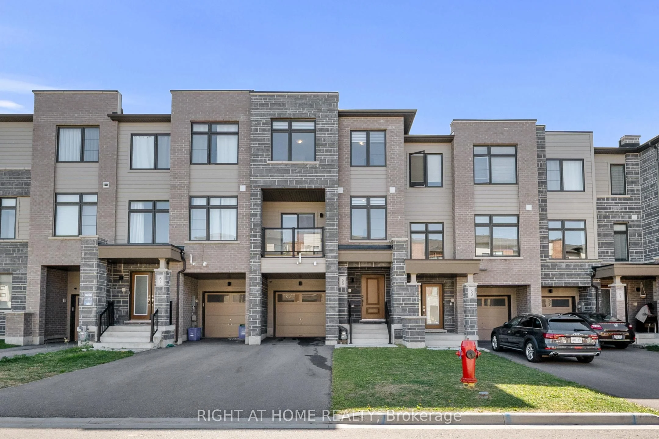 55 Delano Way, Newmarket, ON L3X 0L4