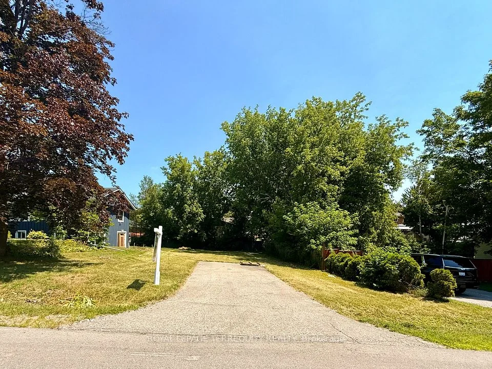 27 Elmvale Boulevard, Whitchurch-stouffville, On L4a 7y3