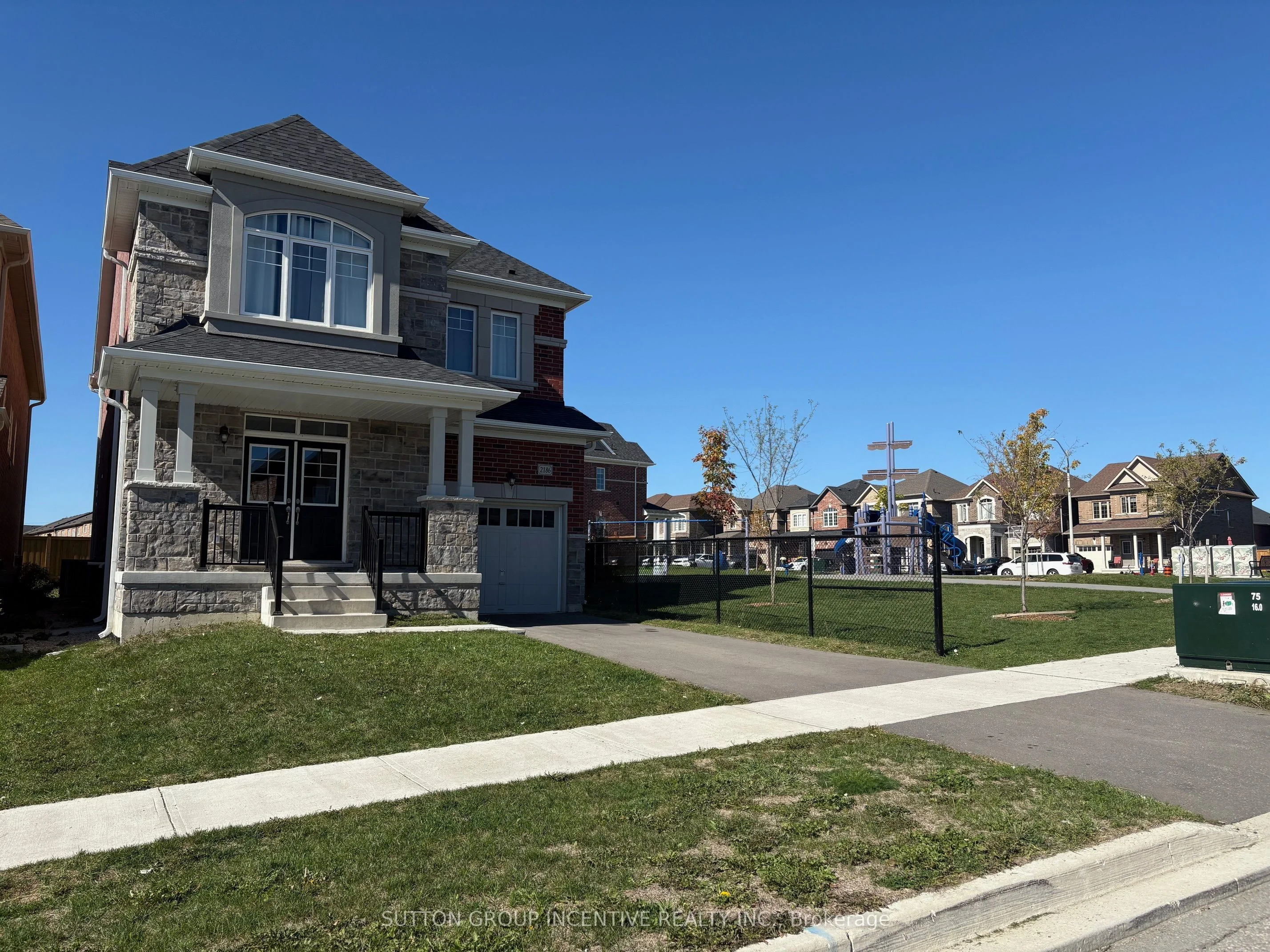 2186 Lozenby Street, Innisfil, ON L9S 0M9