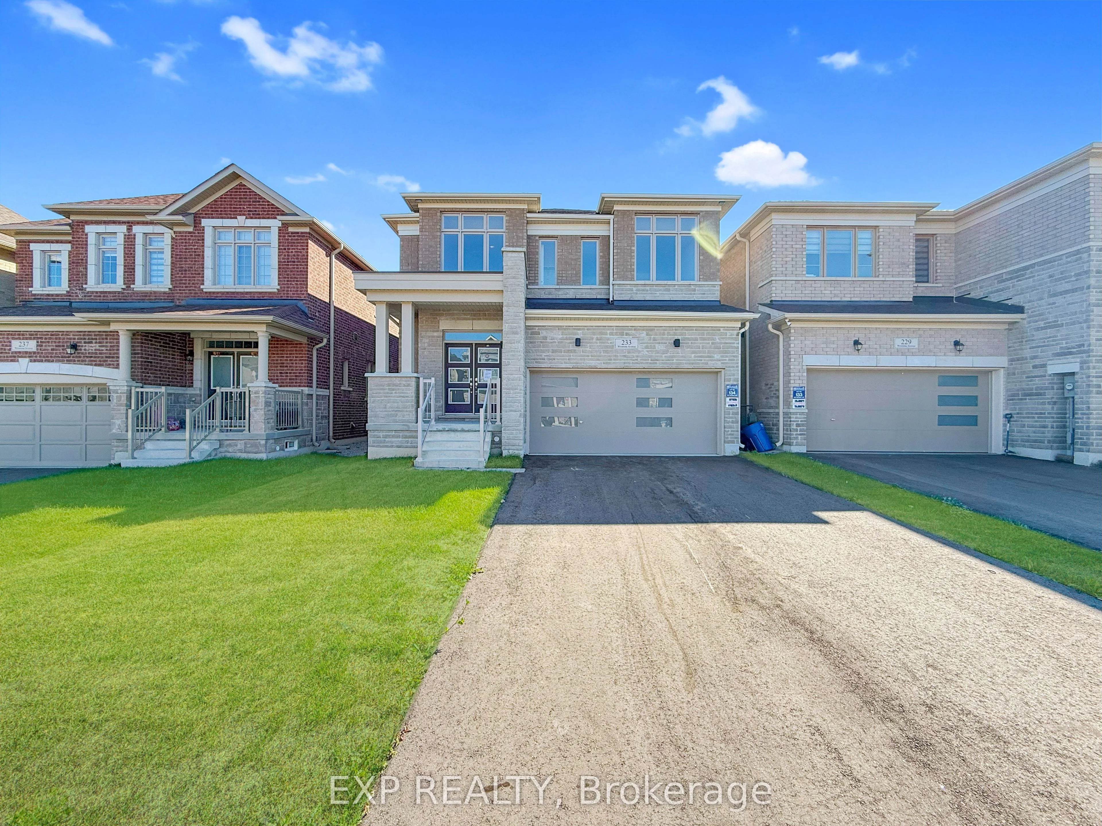 233 Wesmina Avenue, Whitchurch-Stouffville, ON L4A 0R8