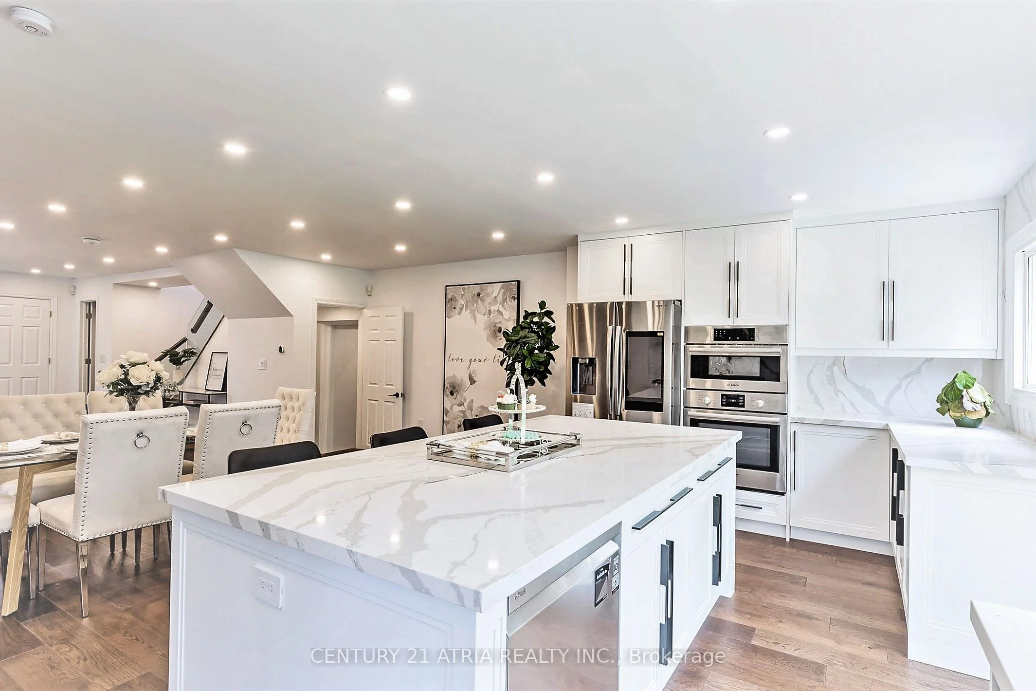 132 Kersey Crescent, Richmond Hill, On L4c 5v8