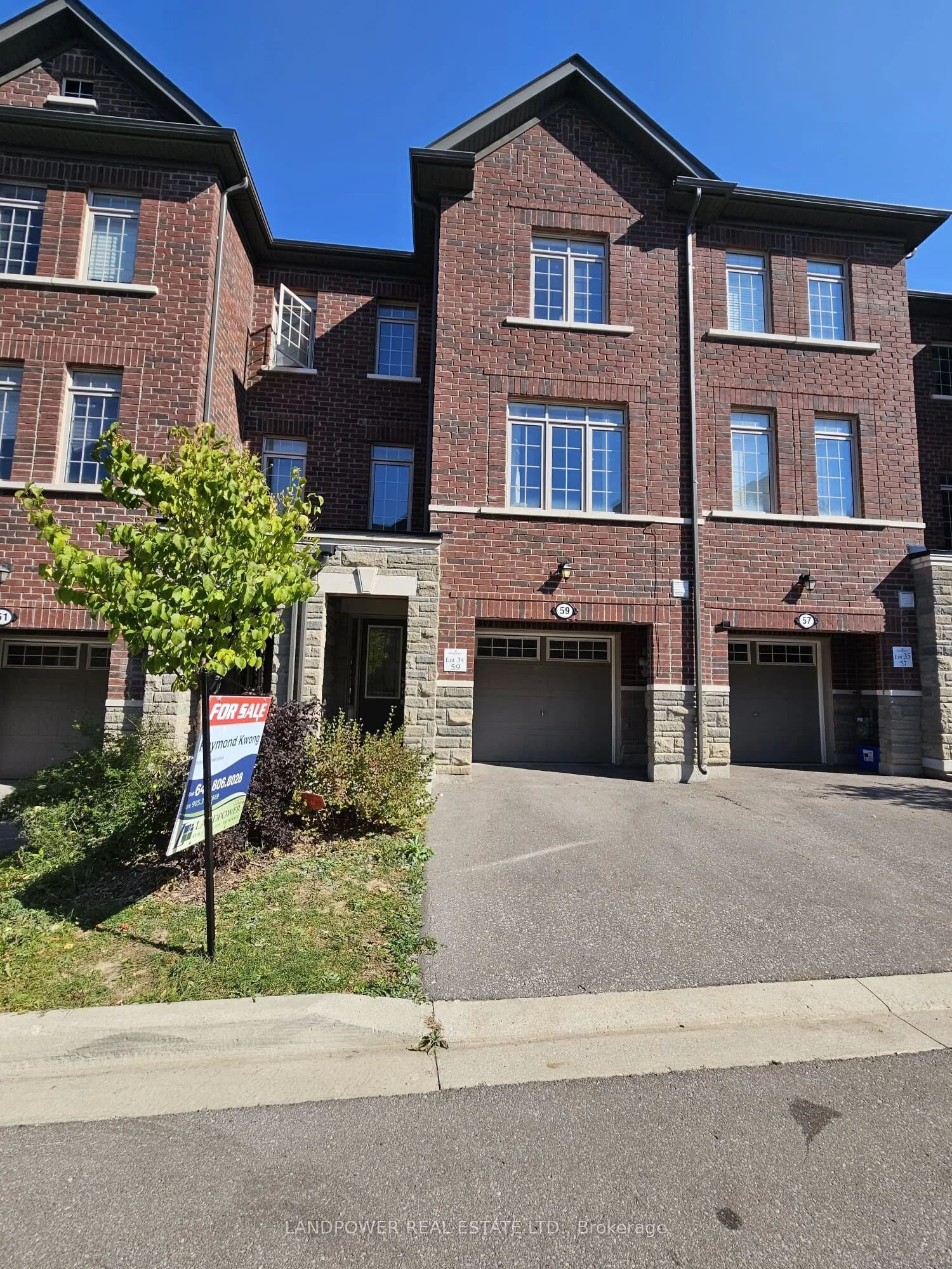 59 Gordon Circle, Newmarket, ON L3Y 0C9