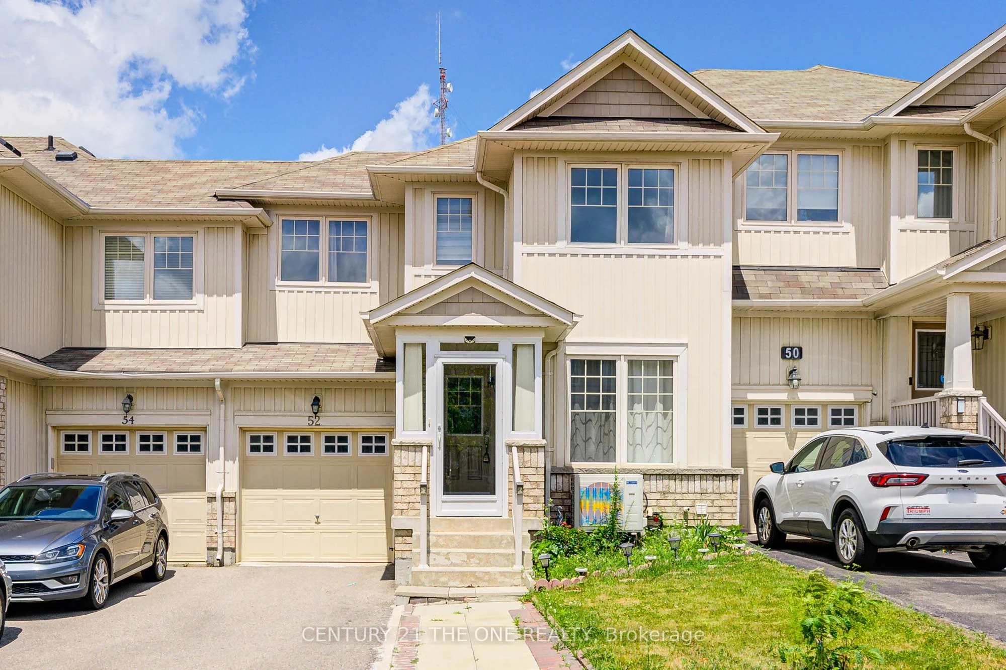 Att/Row/Townhouse in Richmond Hill