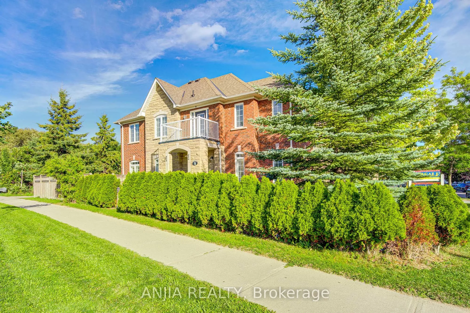 4 James Ratcliff Avenue, Whitchurch-Stouffville, ON L4A 1P2