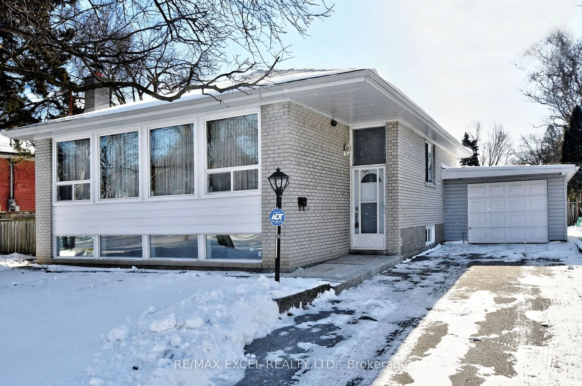 412 Balkan Road Bsmt, Richmond Hill, ON L4C 2P3