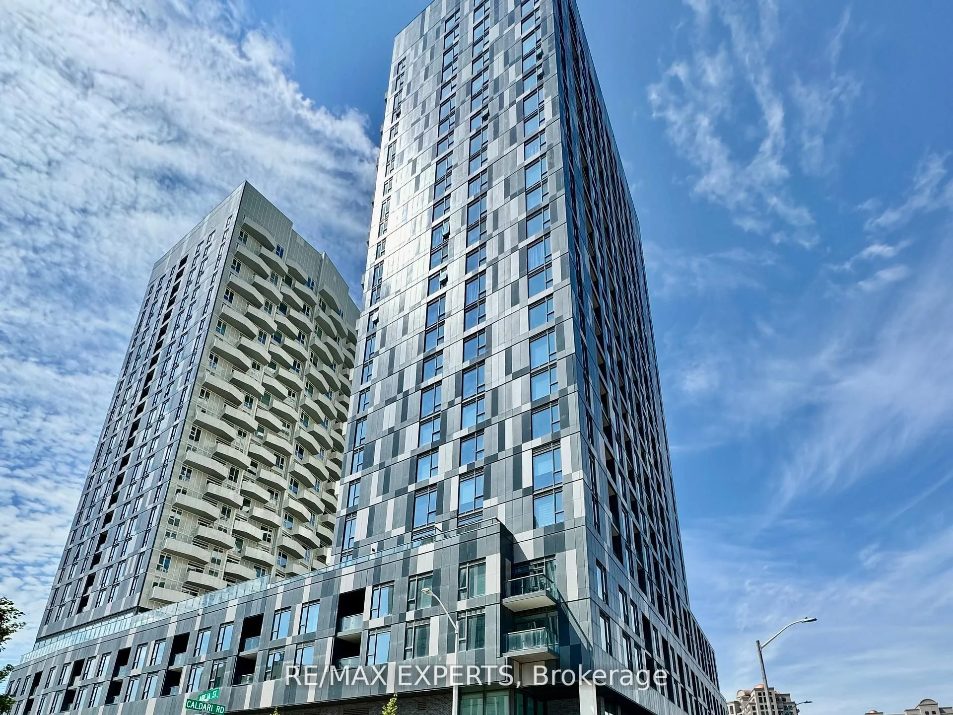 Condo Apartment in Vaughan