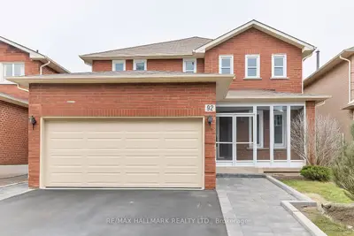 Detached in Richmond Hill