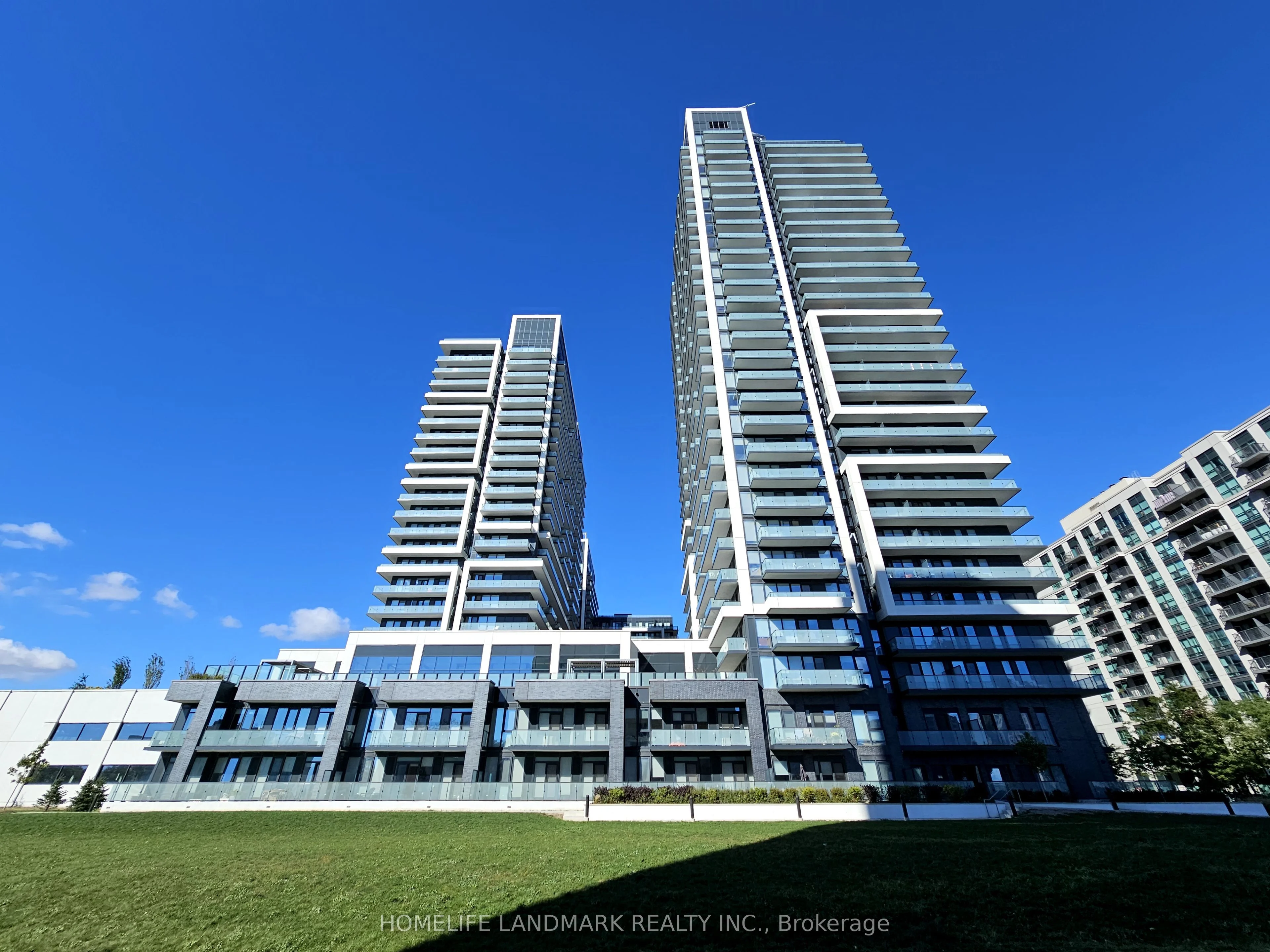 105 Onedia Crescent 2611, Richmond Hill, ON L4B 0H6