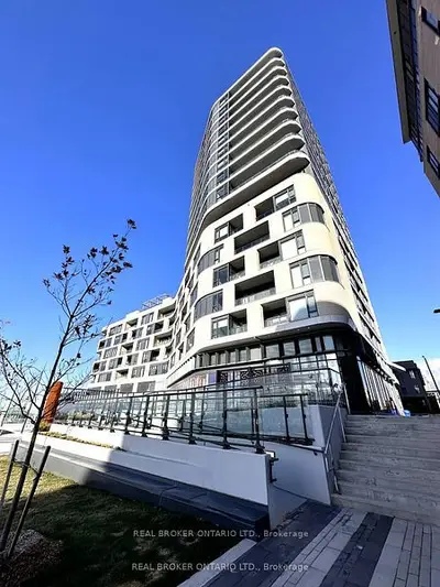 Condo Apartment in Vaughan