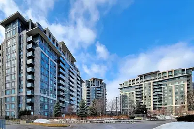 Condo Apartment in Markham