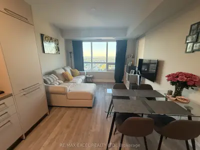 Condo Apartment in Markham