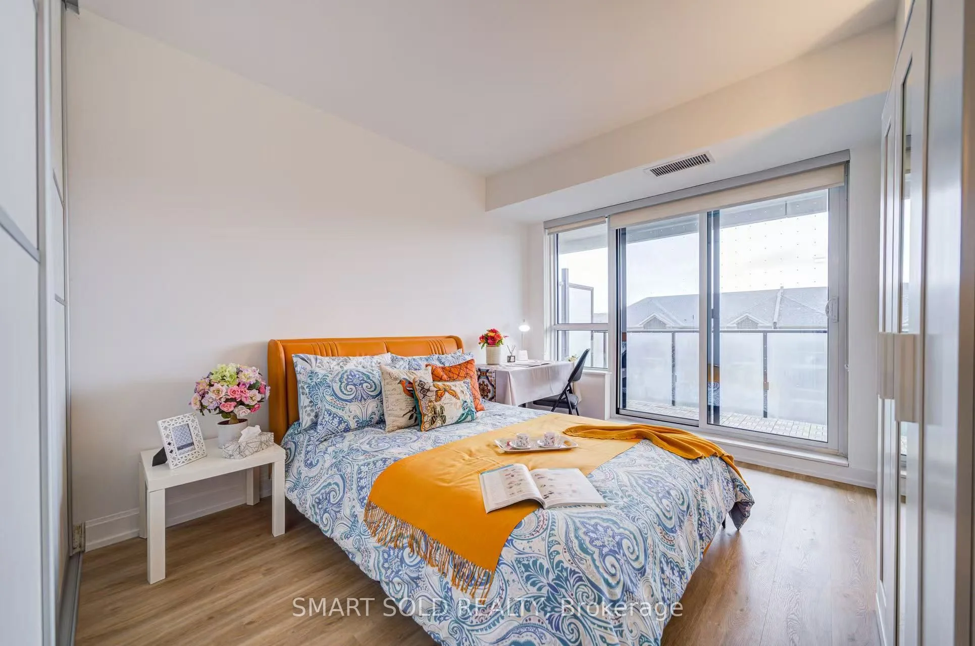 38 Gandhi Lane 208, Markham, ON L3T 0G9