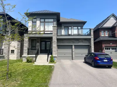 Detached in East Gwillimbury
