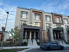 7 Steckley House Lane 613, Richmond Hill, ON L4S 1M4