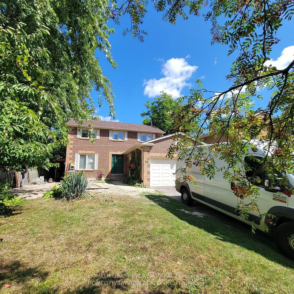 14 Eves Court, Newmarket, On L3y 7p7