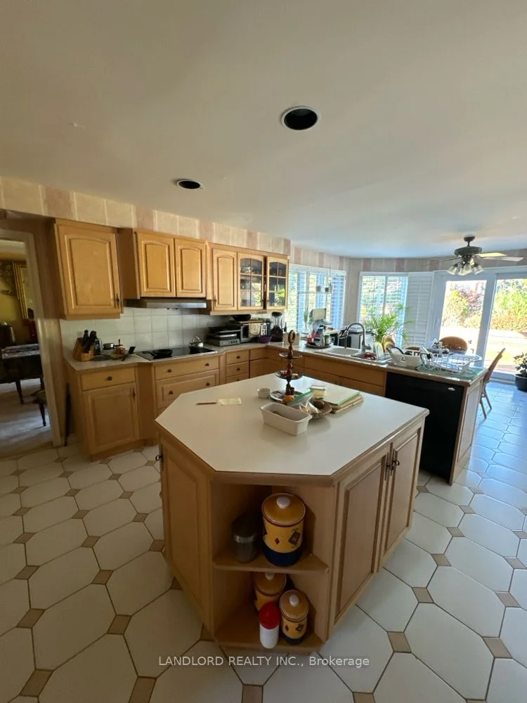 67 Glenayr Road, Richmond Hill, ON L4B 2V8