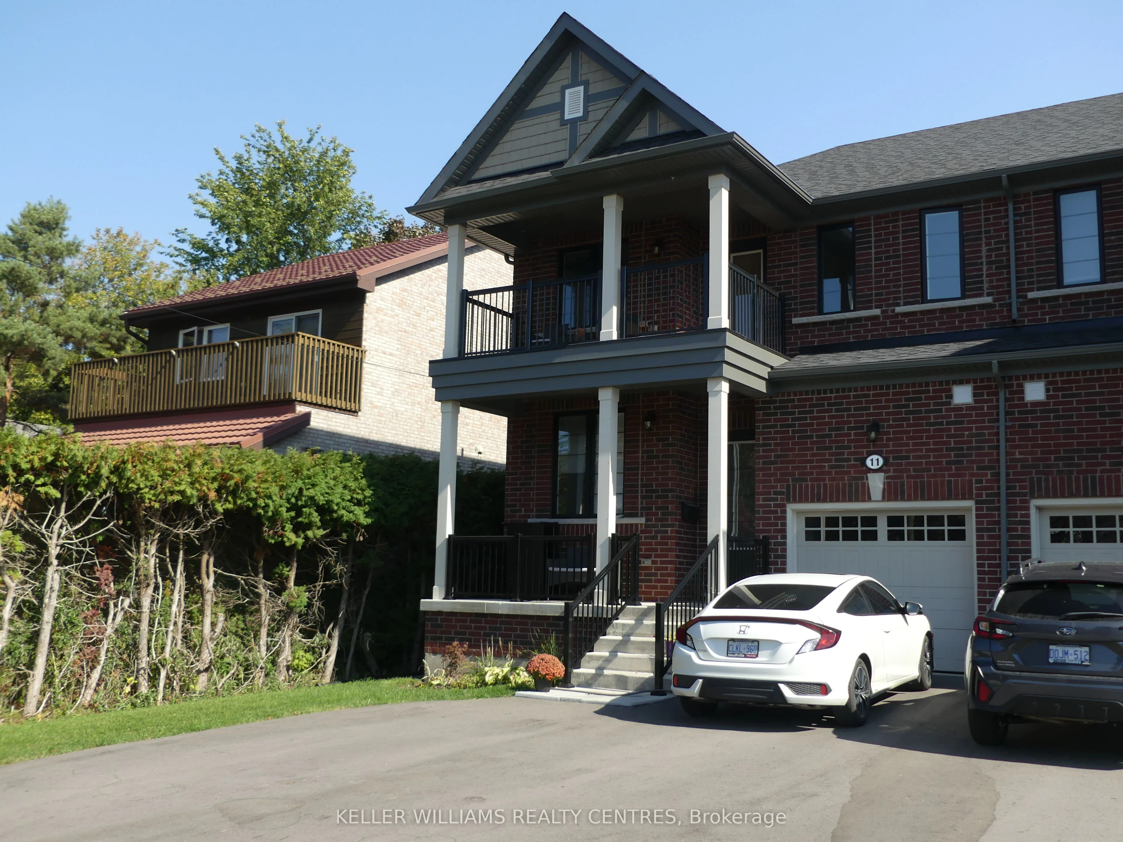 11 Robert Street, Georgina, ON L4P 1K8
