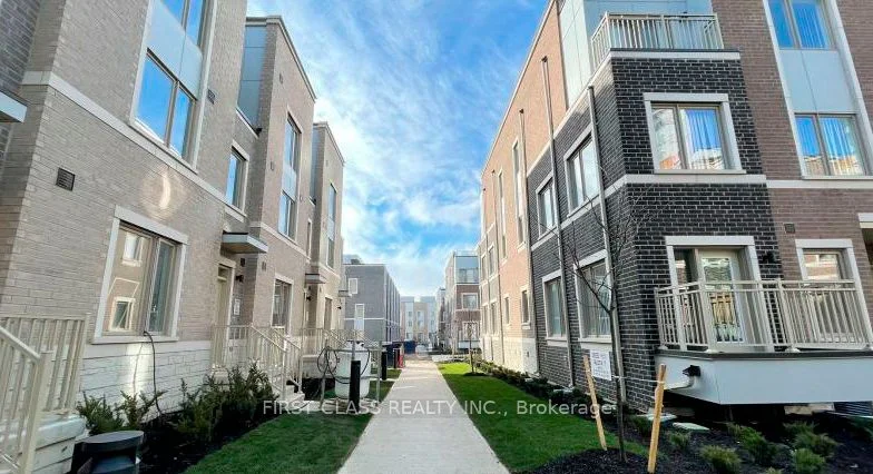 31 Almond Blossom Mews Th143, Vaughan, On L4k 0n7