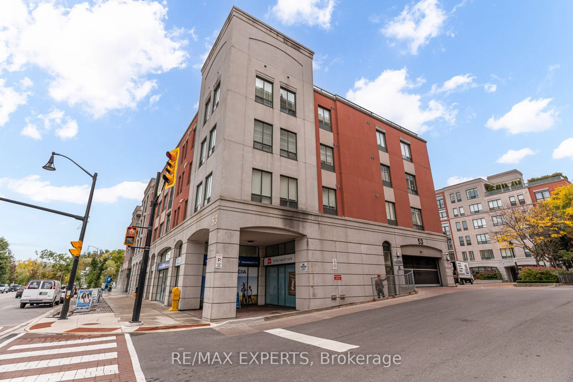 Condo Apartment in Vaughan