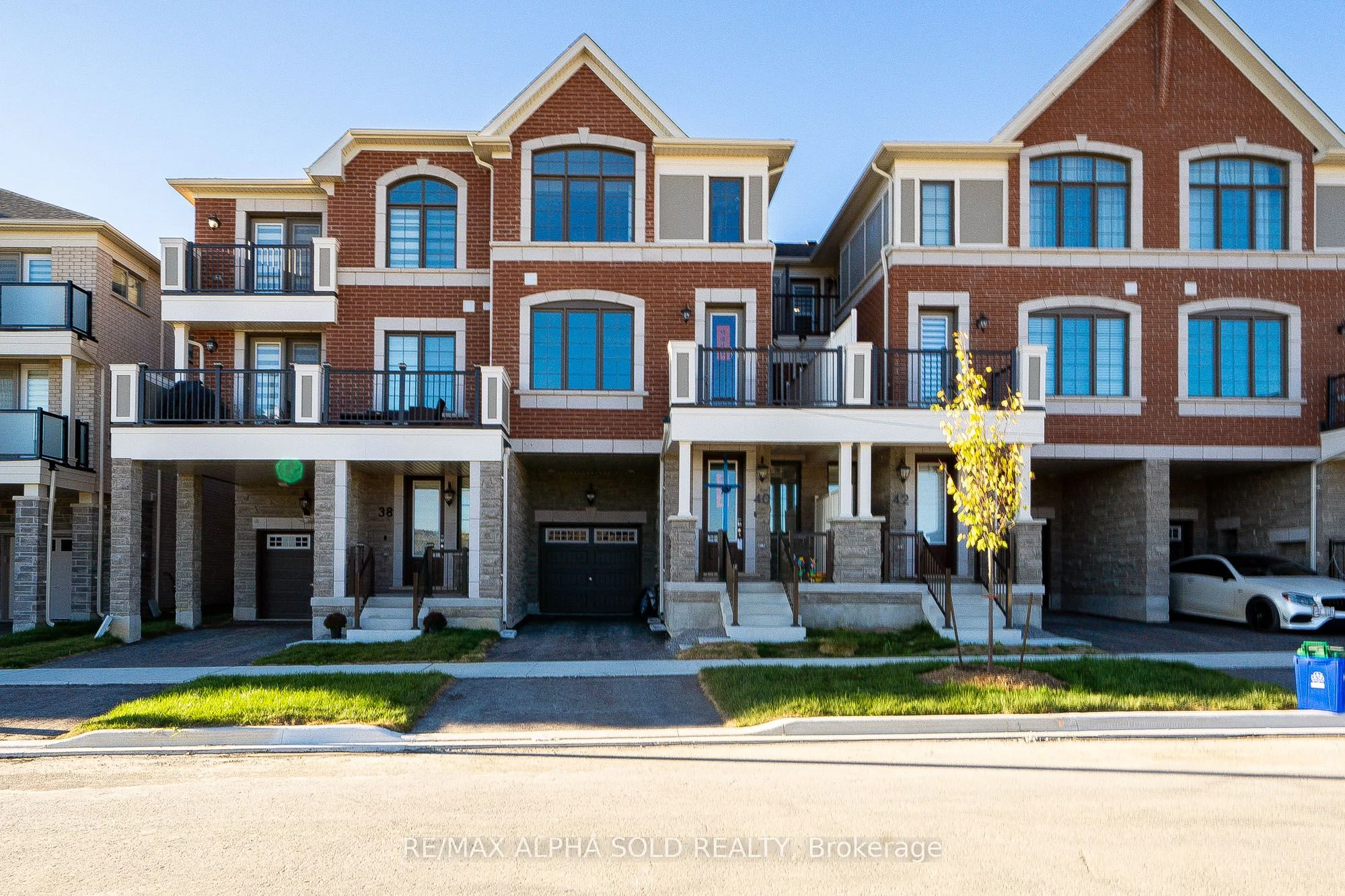 Att/Row/Townhouse in Markham