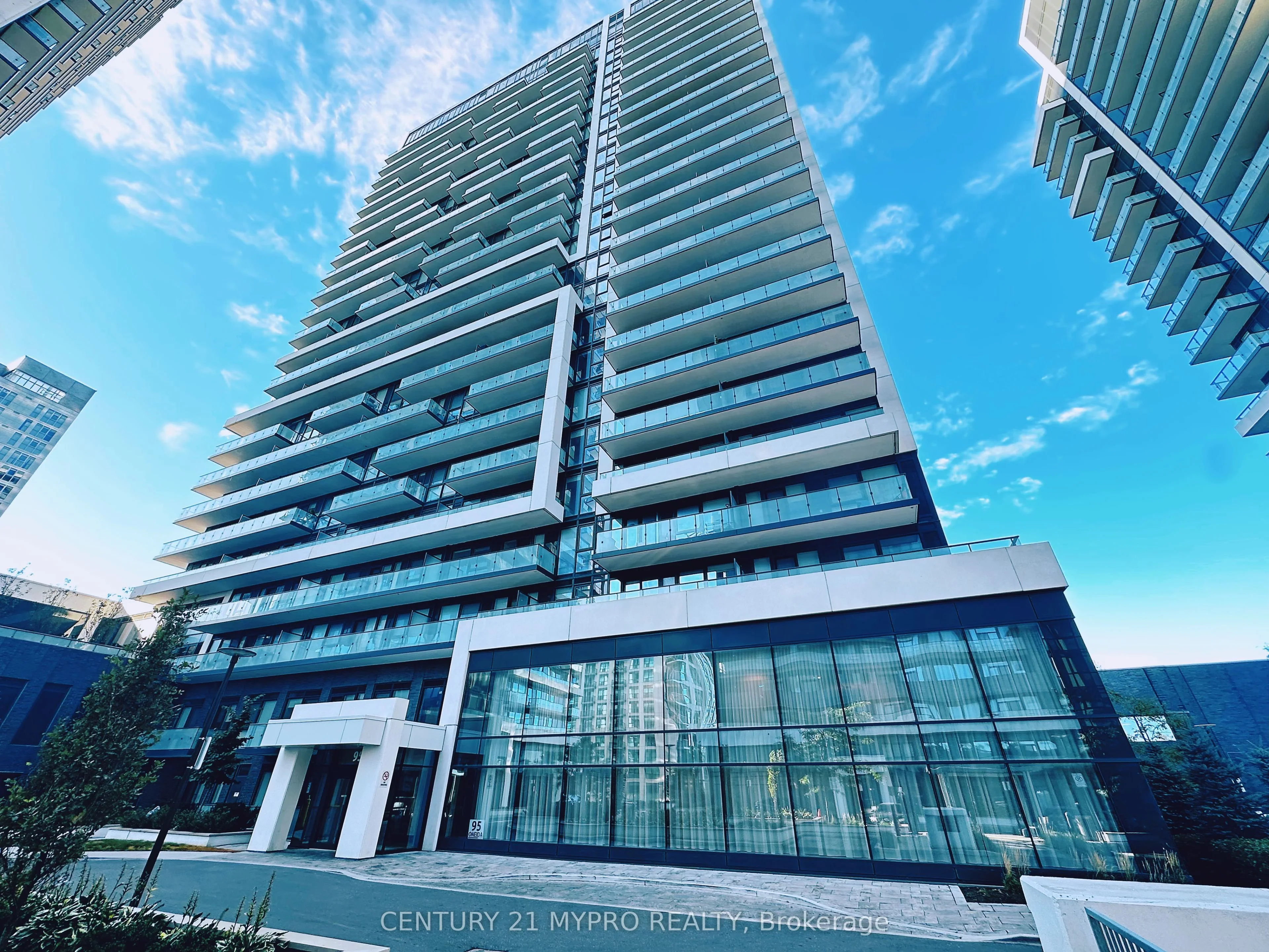 95 Oneida Crescent 2006, Richmond Hill, ON L4B 0H5