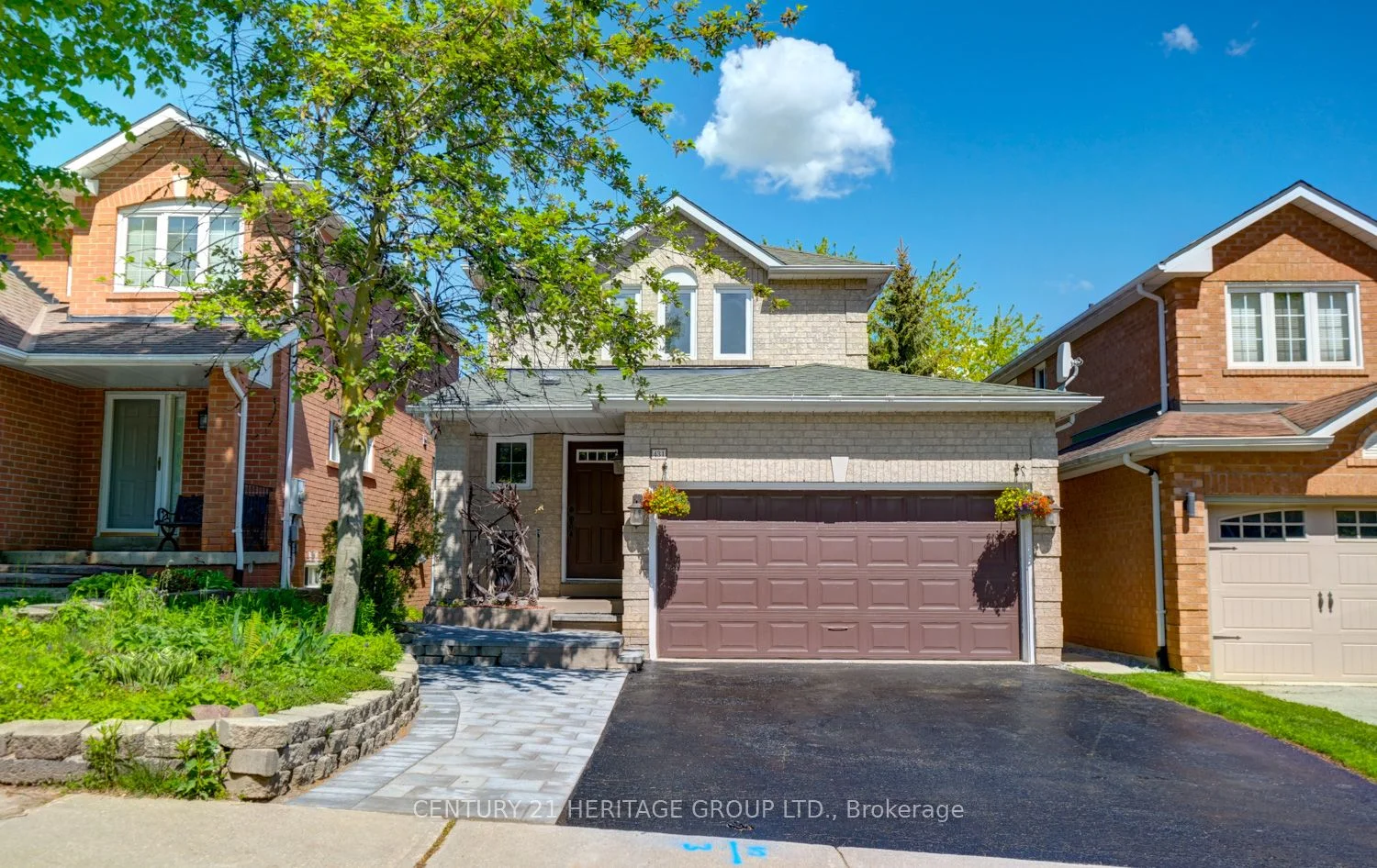 431 Carruthers Avenue Upper, Newmarket, ON L3X 2C1