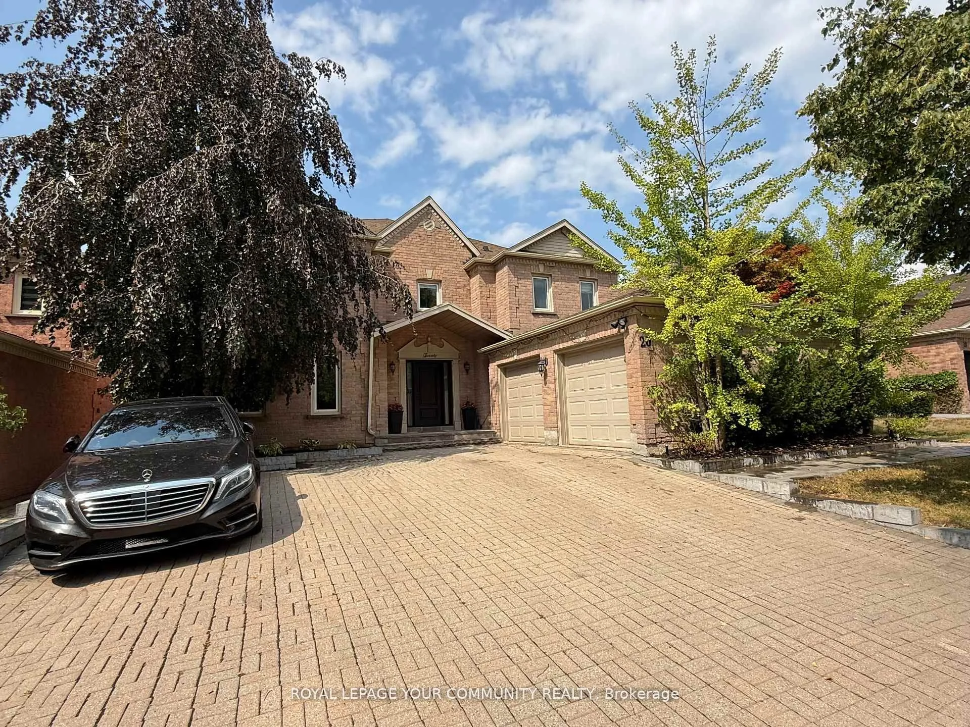 20 White Lodge Crescent, Richmond Hill, ON L4C 8Z7