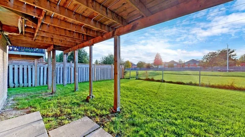 32 Westmoreland Court, Markham, ON L3R 8L8