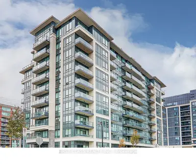 Condo Apartment in Richmond Hill