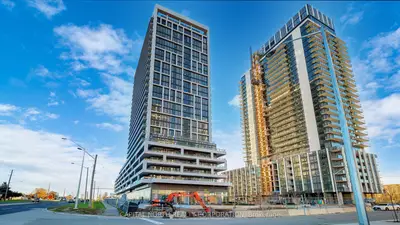 Condo Apartment in Vaughan