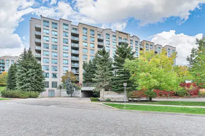 51 Baffin Court 702, Richmond Hill, ON L4B 4P6