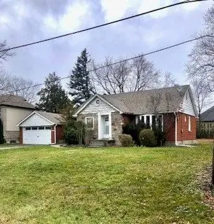 Detached in King