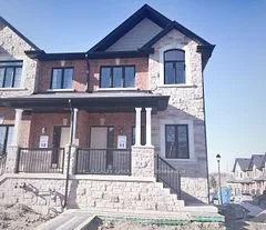 19 Zenyatta Lane, East Gwillimbury, ON L9N 1K9