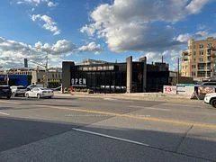 15255 Yonge Street, Aurora, ON L4G 1N5