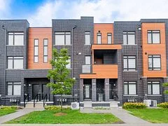 Condo Townhouse in Richmond Hill