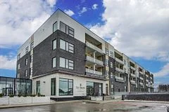 555 William Graham Drive 422, Aurora, ON L4G 3H9