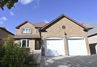 Detached in Richmond Hill