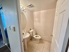 51 Baffin Court 303, Richmond Hill, On L4b 4p6