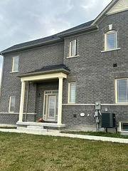 163 Veterans Drive, Bradford West Gwillimbury, ON L3Z 4H6