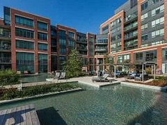 7608 Yonge Street 206, Vaughan, On L4j 0j5