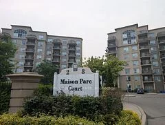 8 Maison Parc Court 505, Vaughan, ON L4J 9K5