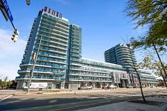 Condo Apartment in Richmond Hill