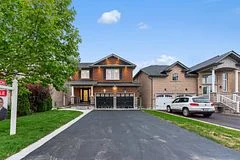 66 Armstrong Crescent, Bradford West Gwillimbury, ON L3Z 0L2