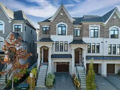 25 Nardini Lane, Richmond Hill, ON L4C 1C2