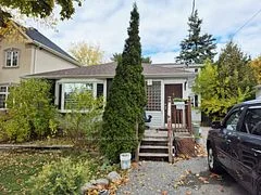239 Elmwood Avenue, Richmond Hill, ON L4C 1L3